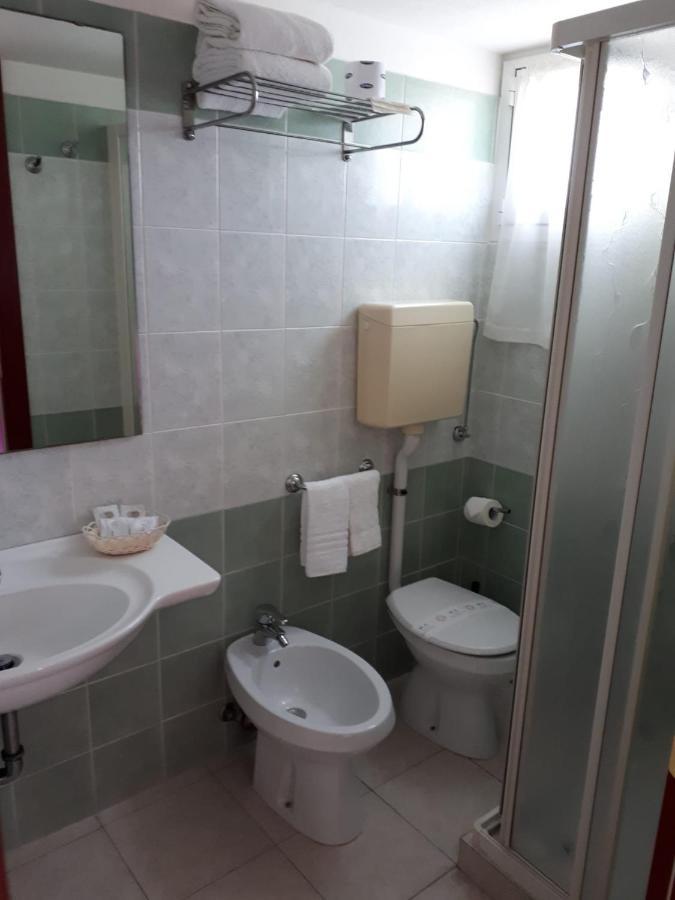 Hotel Ambra 체제나티코 외부 사진